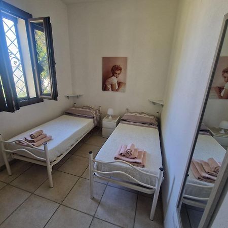 Villa Mary Santisidoro Nordsudcasavacanza Torre Squillace Bagian luar foto