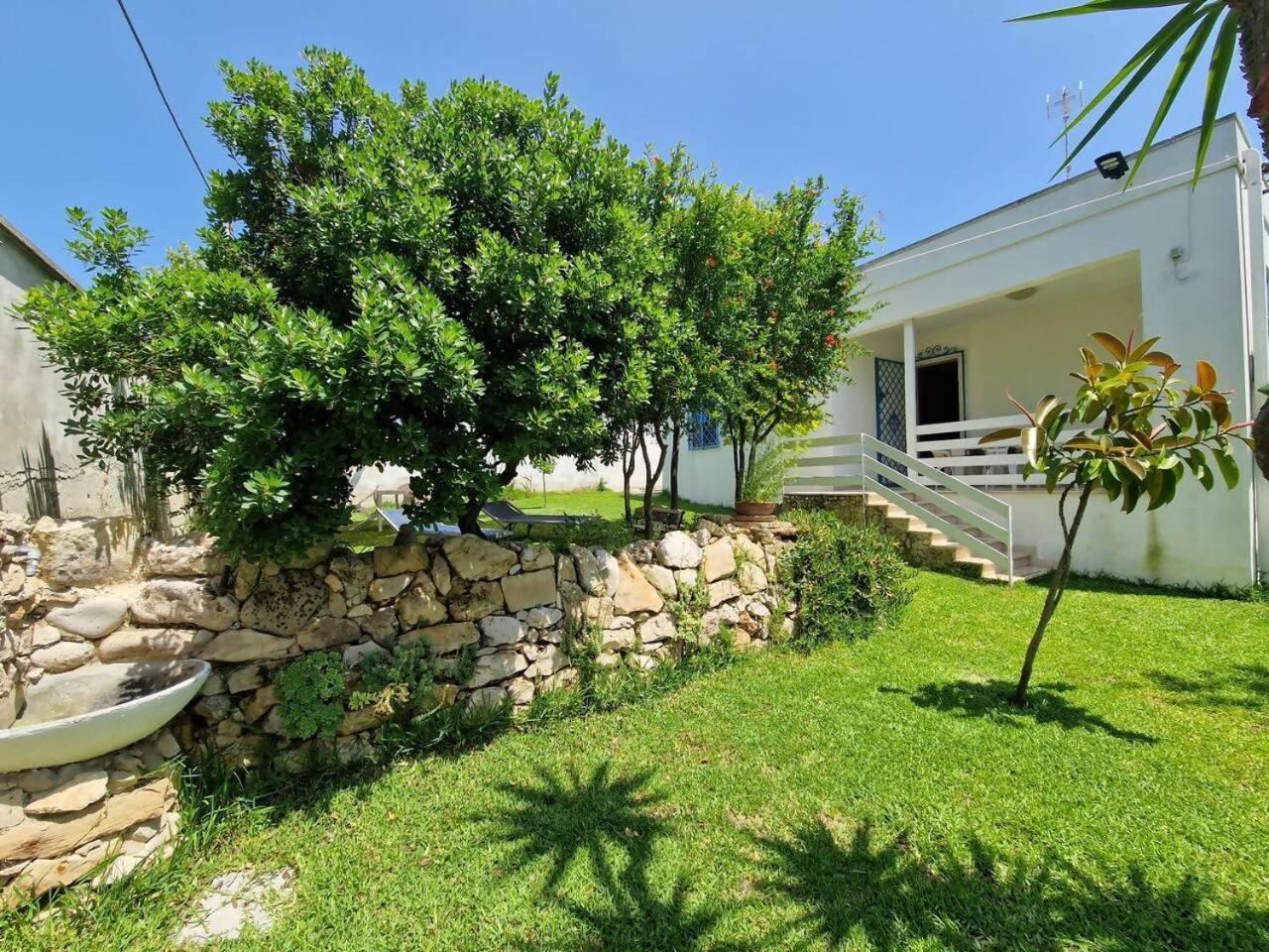 Villa Mary Santisidoro Nordsudcasavacanza Torre Squillace Bagian luar foto